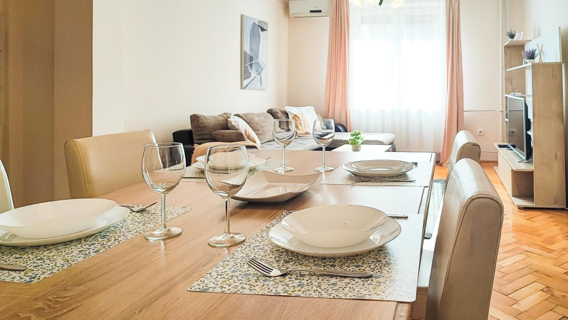 Filinhome Jaksica Suite Novi Sad Eksteriør billede