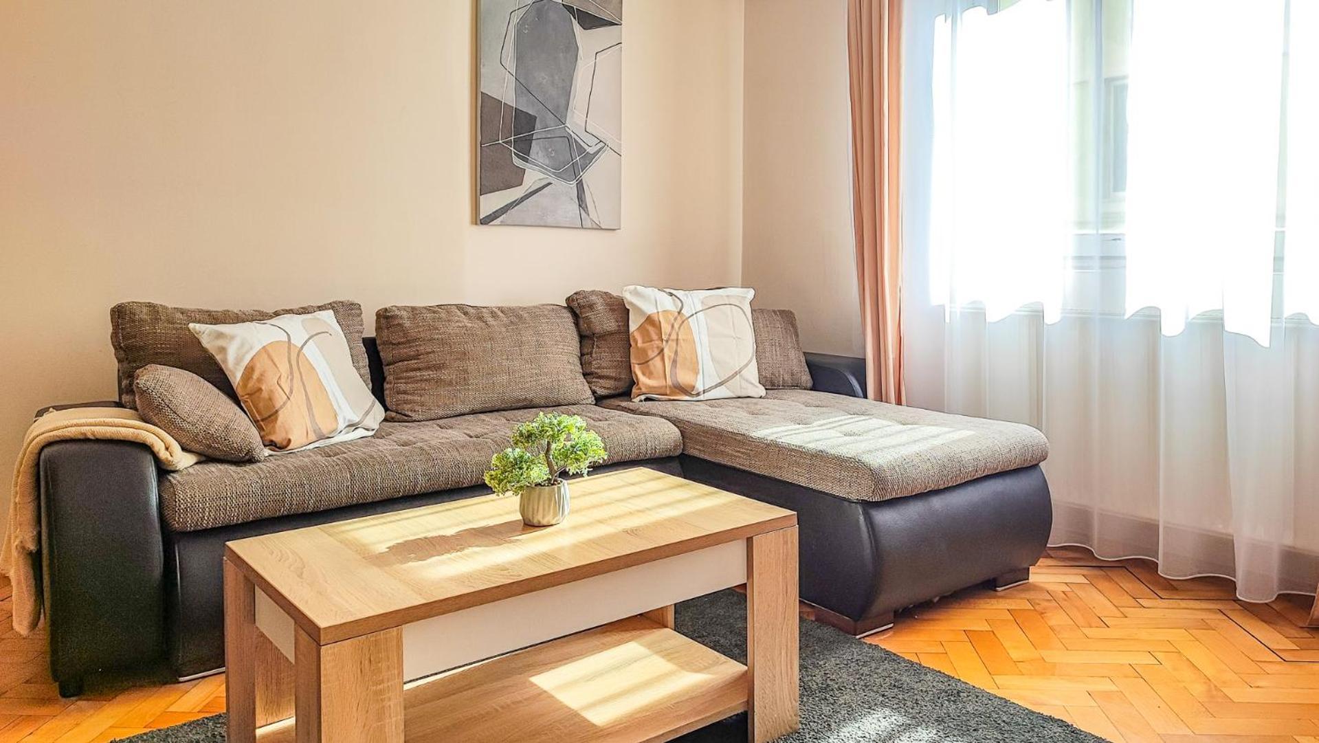 Filinhome Jaksica Suite Novi Sad Eksteriør billede